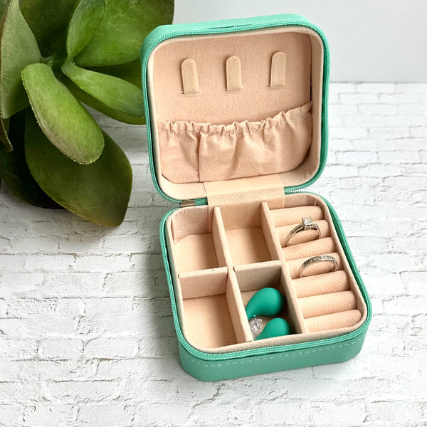 Vegan Leather Travel Jewelry Box