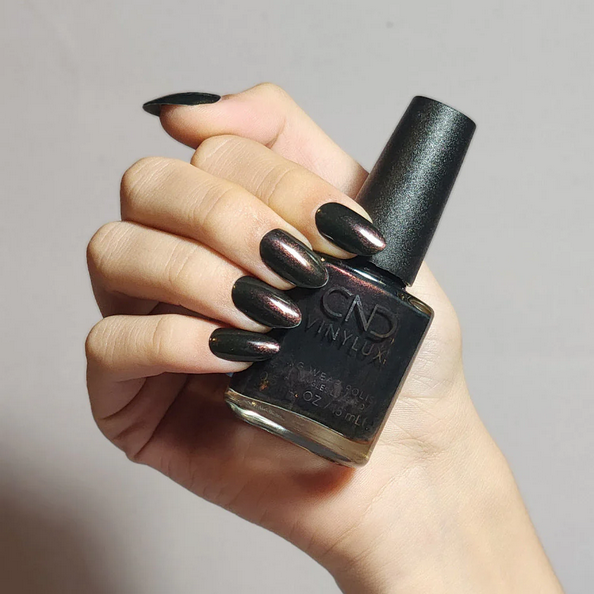 CND Vinylux Forevergreen | 0.5 oz / 15 mL