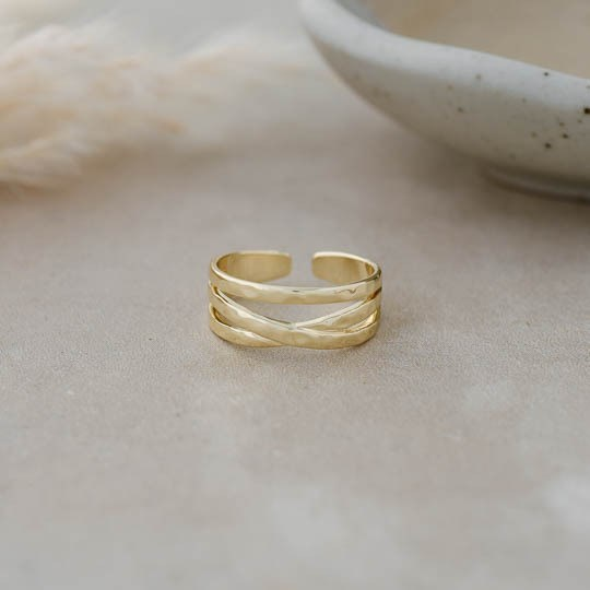 Hammered Metal Ring Gold